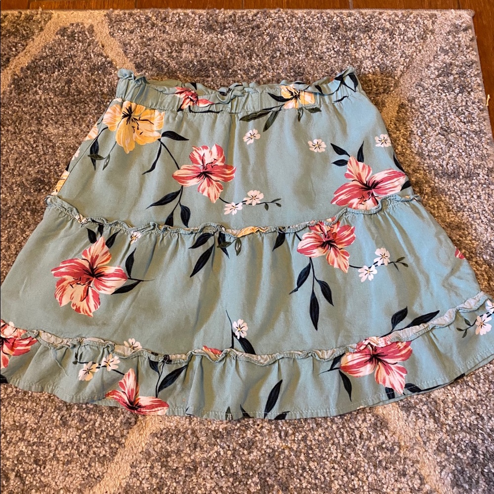 Floral skirt set - Picture 3 of 3